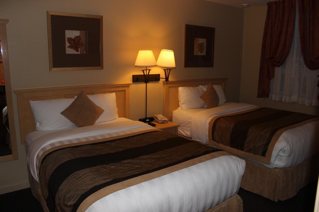 Clearwater Hotel Ltd Fort Mcmurray Exterior photo
